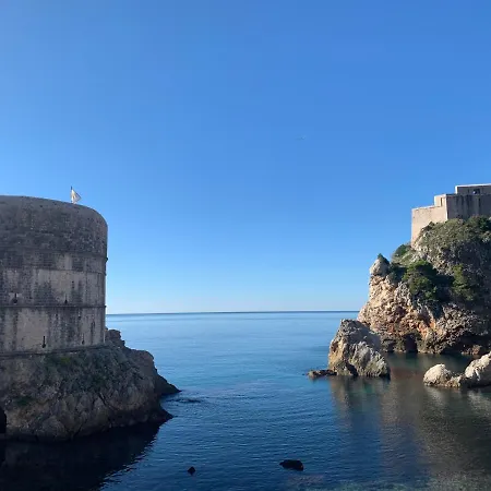 ゲストハウス Old Town Charming